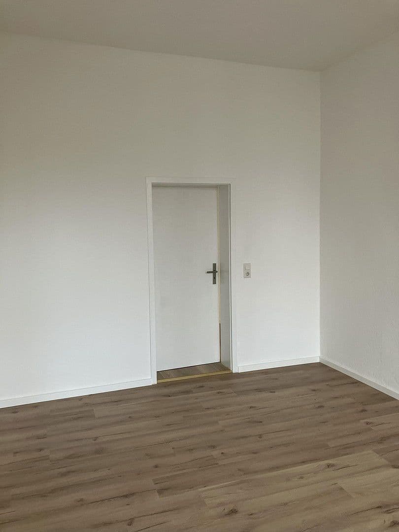 Pronájem bytu 3+1 92 m², Ritterstraße 15, Chemnitz, Sasko Pronájem bytu 3+1 92 m², Ritterstraße 15, Chemnitz, Sasko