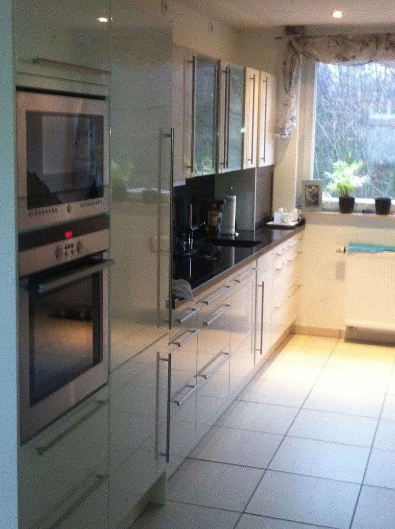 Pronájem bytu 3+1 90 m², Essen, Severní Porýní-Vestfálsko Pronájem bytu 3+1 90 m², Essen, Severní Porýní-Vestfálsko