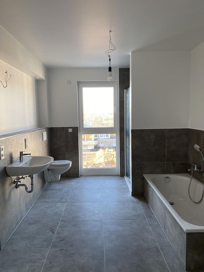 Pronájem bytu 5+1 134 m², Langendiebacher Str. 49, Erlensee, Hessen Pronájem bytu 5+1 134 m², Langendiebacher Str. 49, Erlensee, Hessen