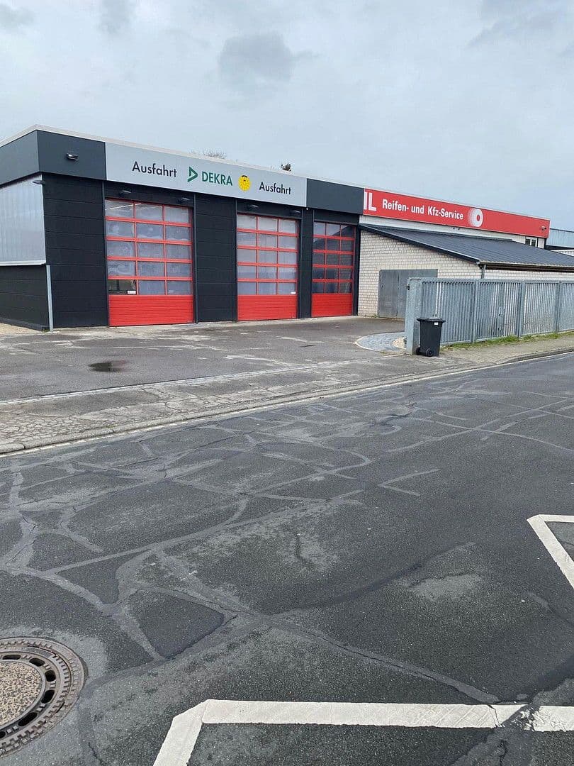 Pronájem nebytového prostoru 1.500 m², Braunschweiger Heerstr. 57, Celle, Dolní Sasko Pronájem nebytového prostoru 1.500 m², Braunschweiger Heerstr. 57, Celle, Dolní Sasko