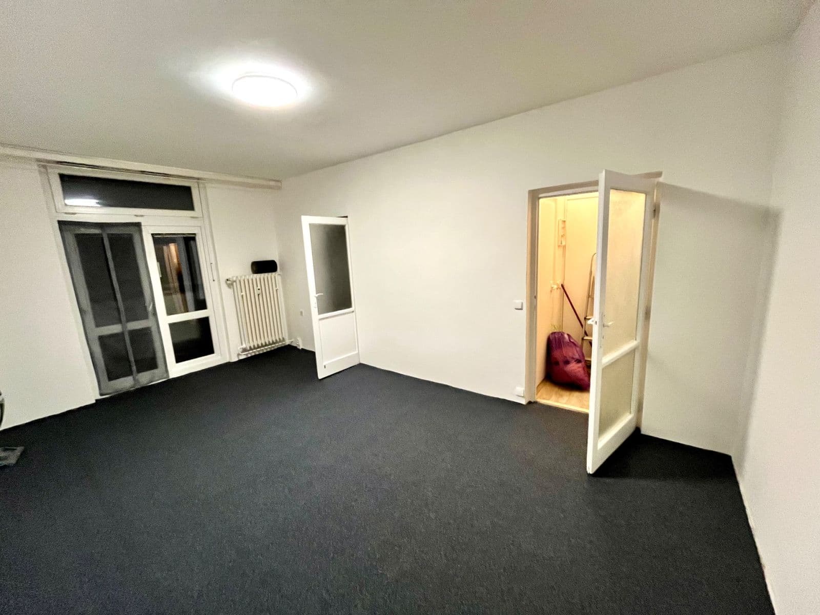 Pronájem bytu 1+kk 32 m², Halasovo náměstí, Brno, Jihomoravský kraj Pronájem bytu 1+kk 32 m², Halasovo náměstí, Brno, Jihomoravský kraj