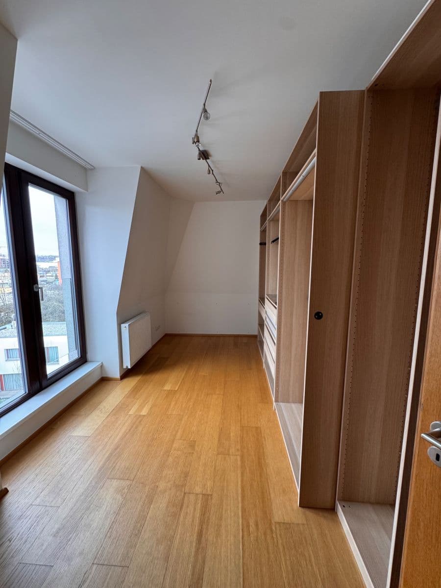 Pronájem bytu 3+kk 83 m², Nademlejnská, Praha, Praha Pronájem bytu 3+kk 83 m², Nademlejnská, Praha, Praha