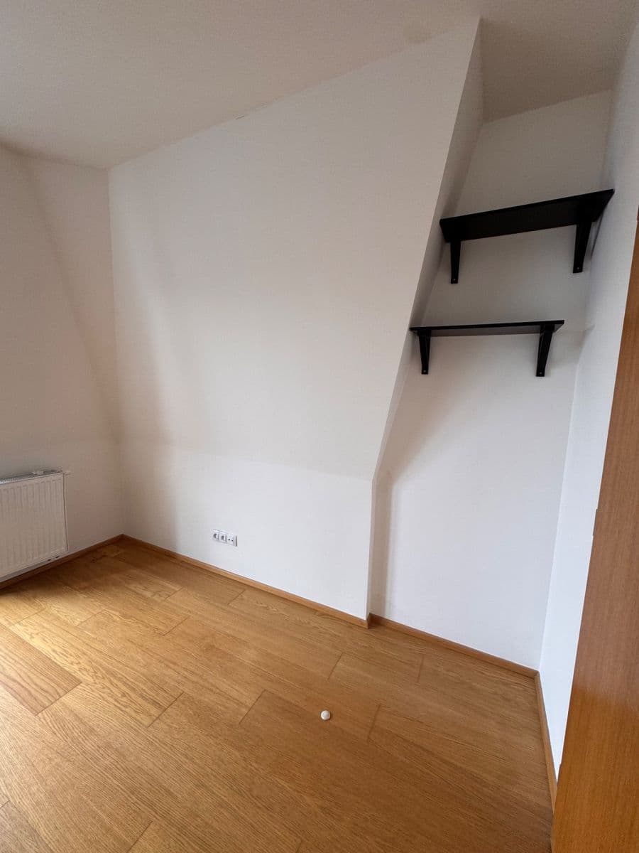 Pronájem bytu 3+kk 83 m², Nademlejnská, Praha, Praha Pronájem bytu 3+kk 83 m², Nademlejnská, Praha, Praha