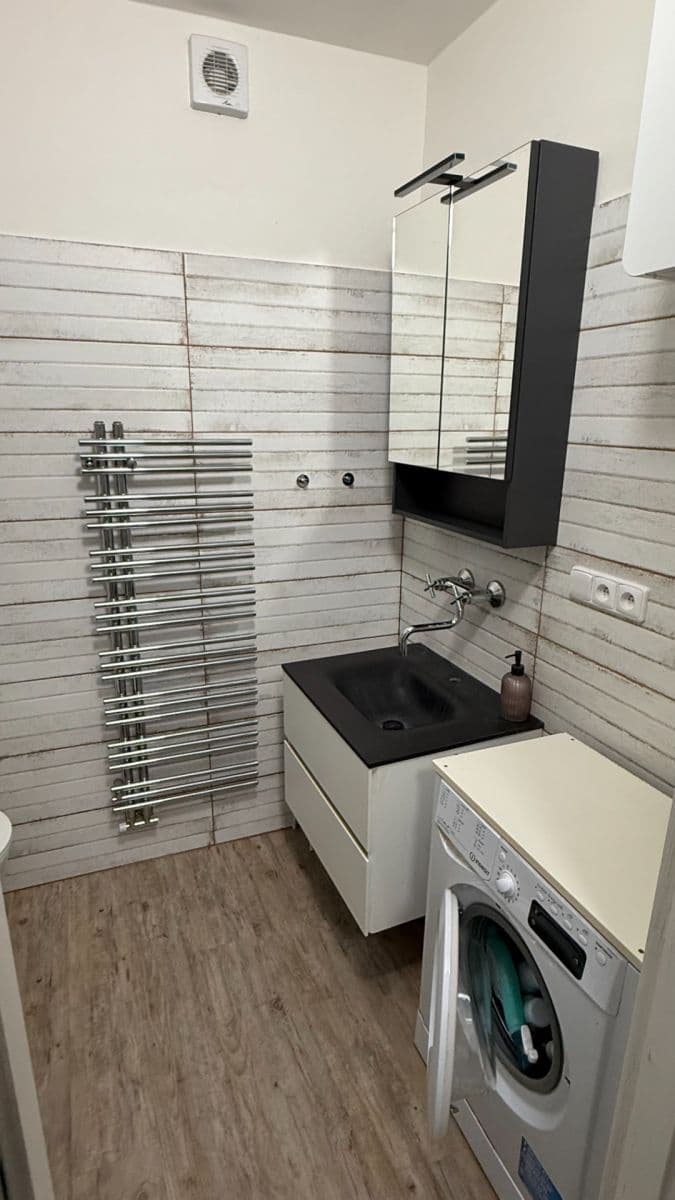 Pronájem bytu 1+1 26 m², V Podbabě, Praha, Praha Pronájem bytu 1+1 26 m², V Podbabě, Praha, Praha