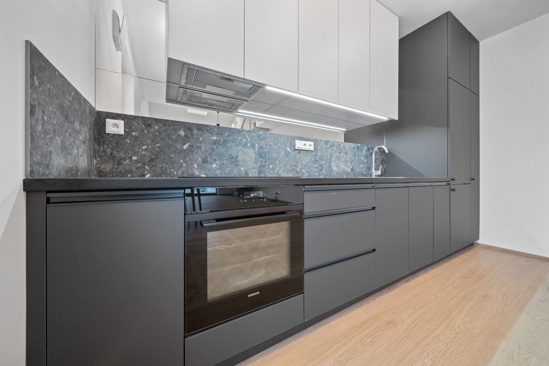 Pronájem bytu 2+kk 51 m², Antala Staška, Praha, Praha Pronájem bytu 2+kk 51 m², Antala Staška, Praha, Praha