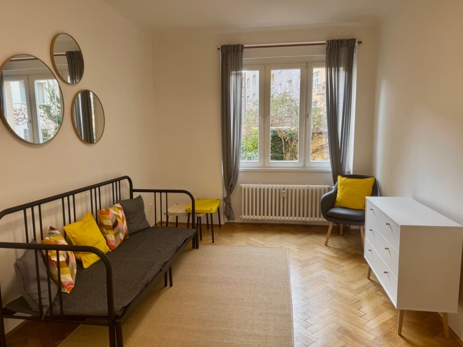 Pronájem bytu 1+kk 25 m², Strojnická, Praha, Praha Pronájem bytu 1+kk 25 m², Strojnická, Praha, Praha