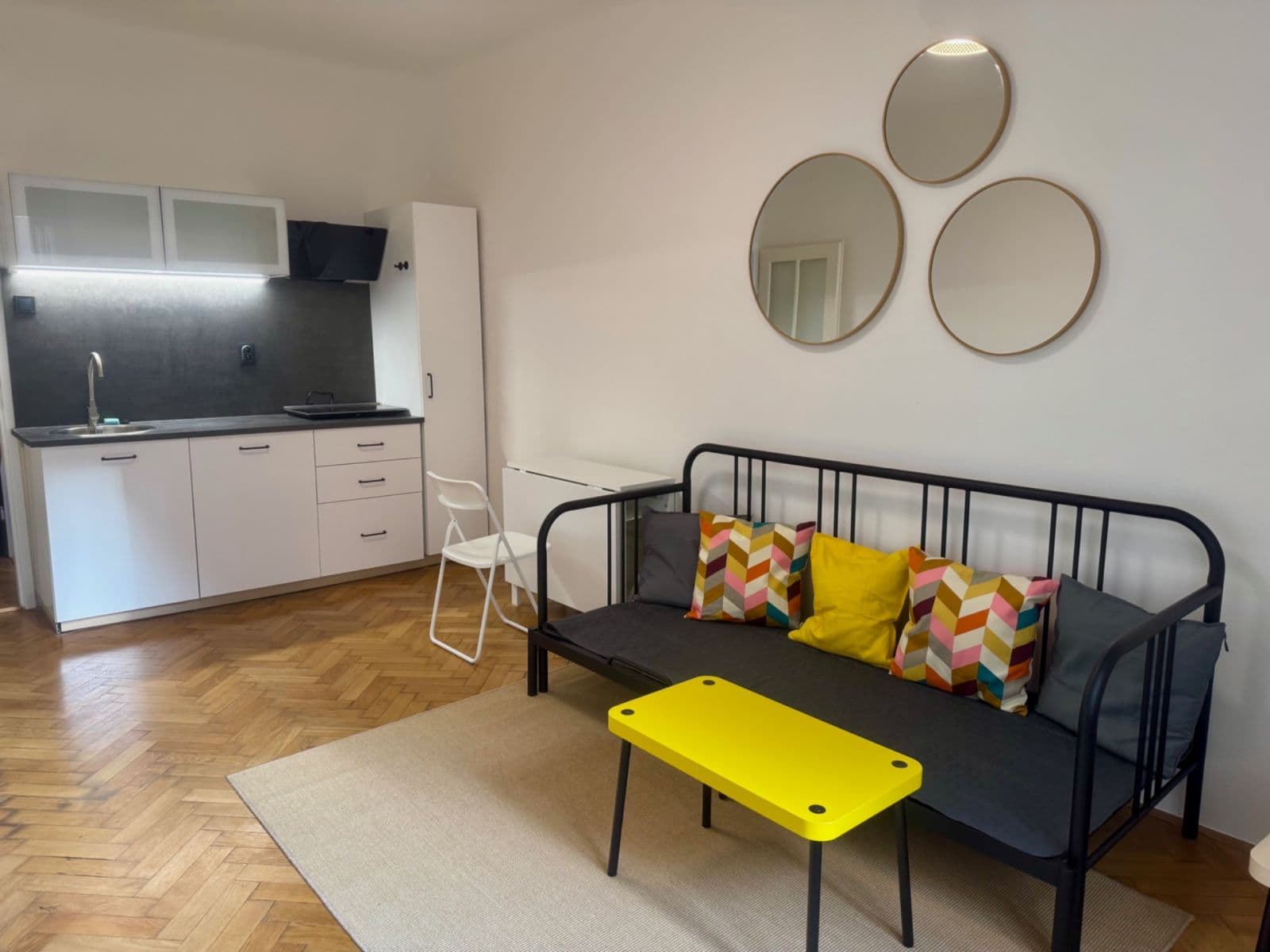 Pronájem bytu 1+kk 25 m², Strojnická, Praha, Praha Pronájem bytu 1+kk 25 m², Strojnická, Praha, Praha