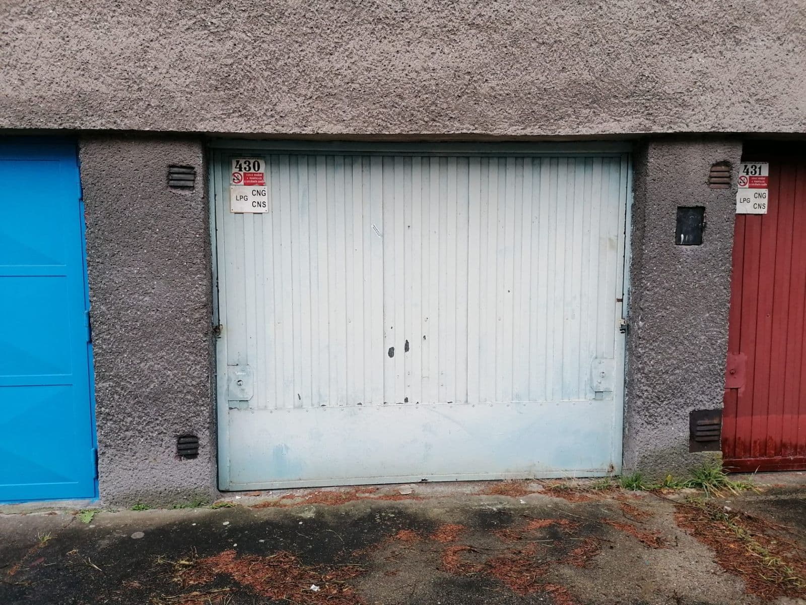 Pronájem garáže 15 m², Pavlovova, Ostrava, Moravskoslezský kraj Pronájem garáže 15 m², Pavlovova, Ostrava, Moravskoslezský kraj