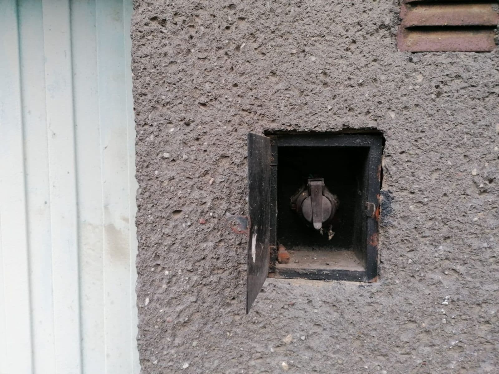 Pronájem garáže 15 m², Pavlovova, Ostrava, Moravskoslezský kraj Pronájem garáže 15 m², Pavlovova, Ostrava, Moravskoslezský kraj