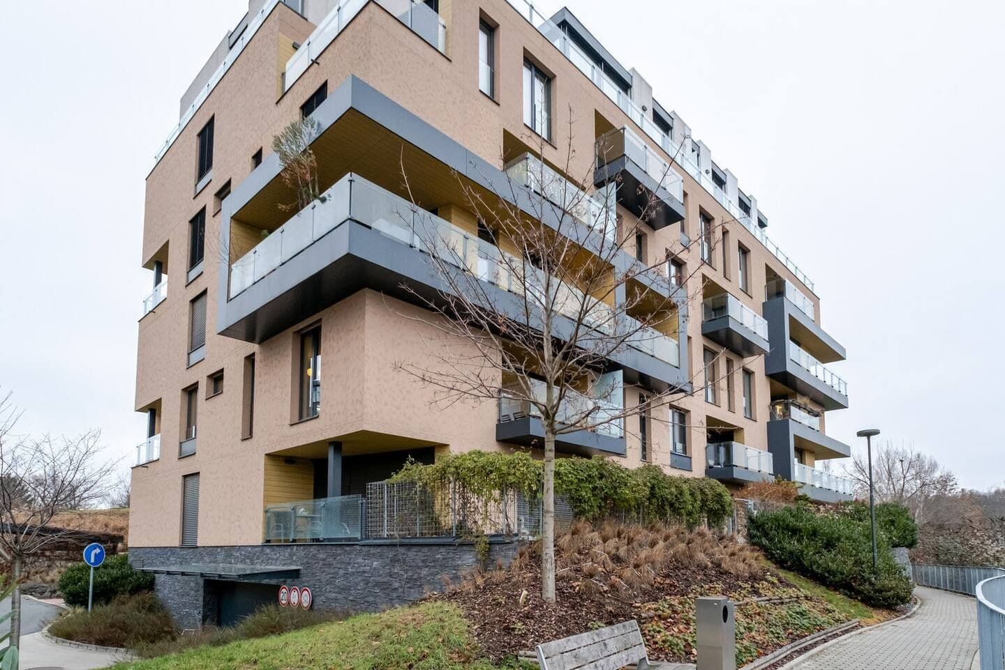 Pronájem bytu 94 m², Menclova, Praha, Praha Pronájem bytu 94 m², Menclova, Praha, Praha