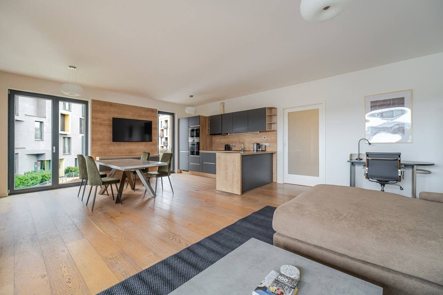 Pronájem bytu 94 m², Menclova, Praha, Praha Pronájem bytu 94 m², Menclova, Praha, Praha