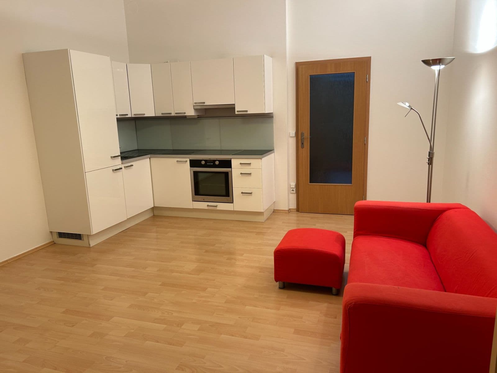 Pronájem bytu 1+kk 35 m², Kudrnova, Praha, Praha Pronájem bytu 1+kk 35 m², Kudrnova, Praha, Praha