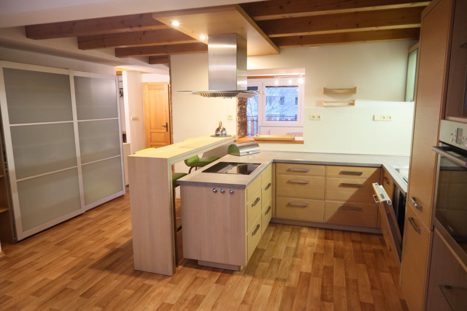 Pronájem bytu 2+1 94 m², Lidická třída, České Budějovice, Jihočeský kraj Pronájem bytu 2+1 94 m², Lidická třída, České Budějovice, Jihočeský kraj