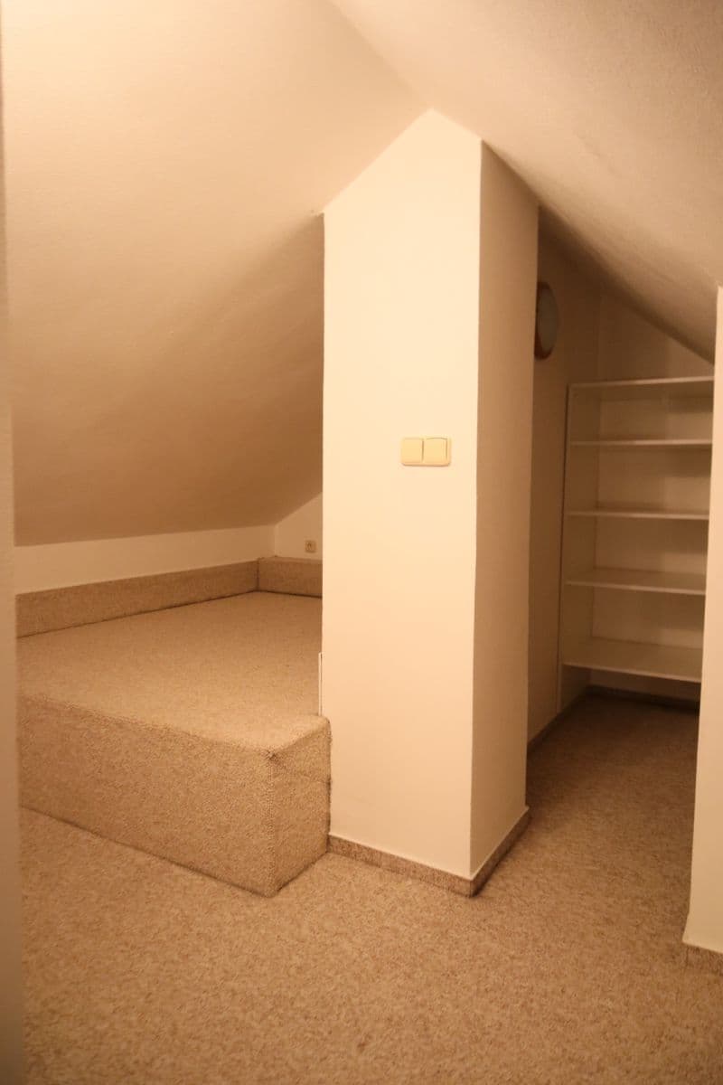 Pronájem bytu 2+1 94 m², Lidická třída, České Budějovice, Jihočeský kraj Pronájem bytu 2+1 94 m², Lidická třída, České Budějovice, Jihočeský kraj