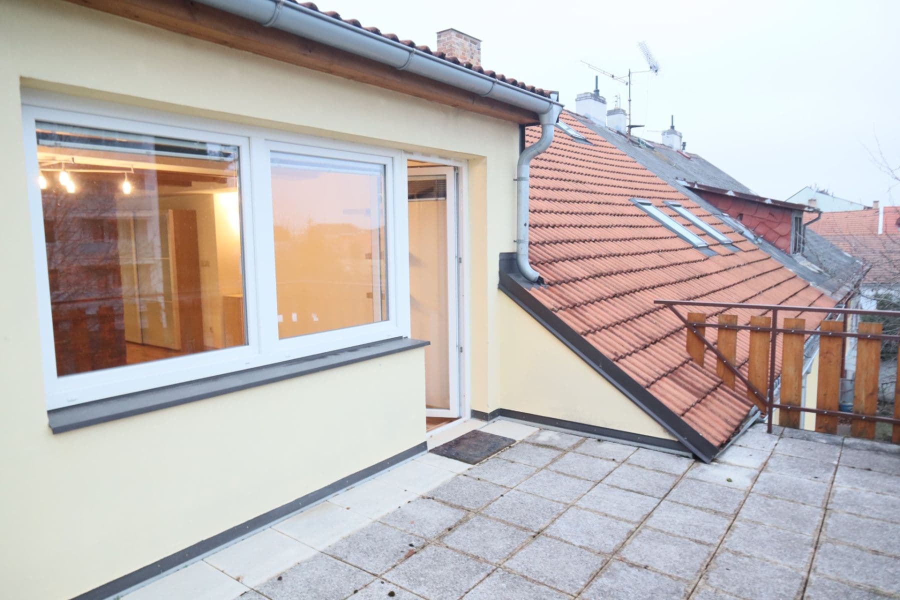 Pronájem bytu 2+1 94 m², Lidická třída, České Budějovice, Jihočeský kraj Pronájem bytu 2+1 94 m², Lidická třída, České Budějovice, Jihočeský kraj