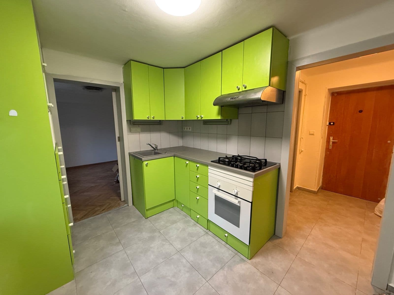 Pronájem bytu 2+kk 39 m², Rabasova, Slaný, Středočeský kraj Pronájem bytu 2+kk 39 m², Rabasova, Slaný, Středočeský kraj