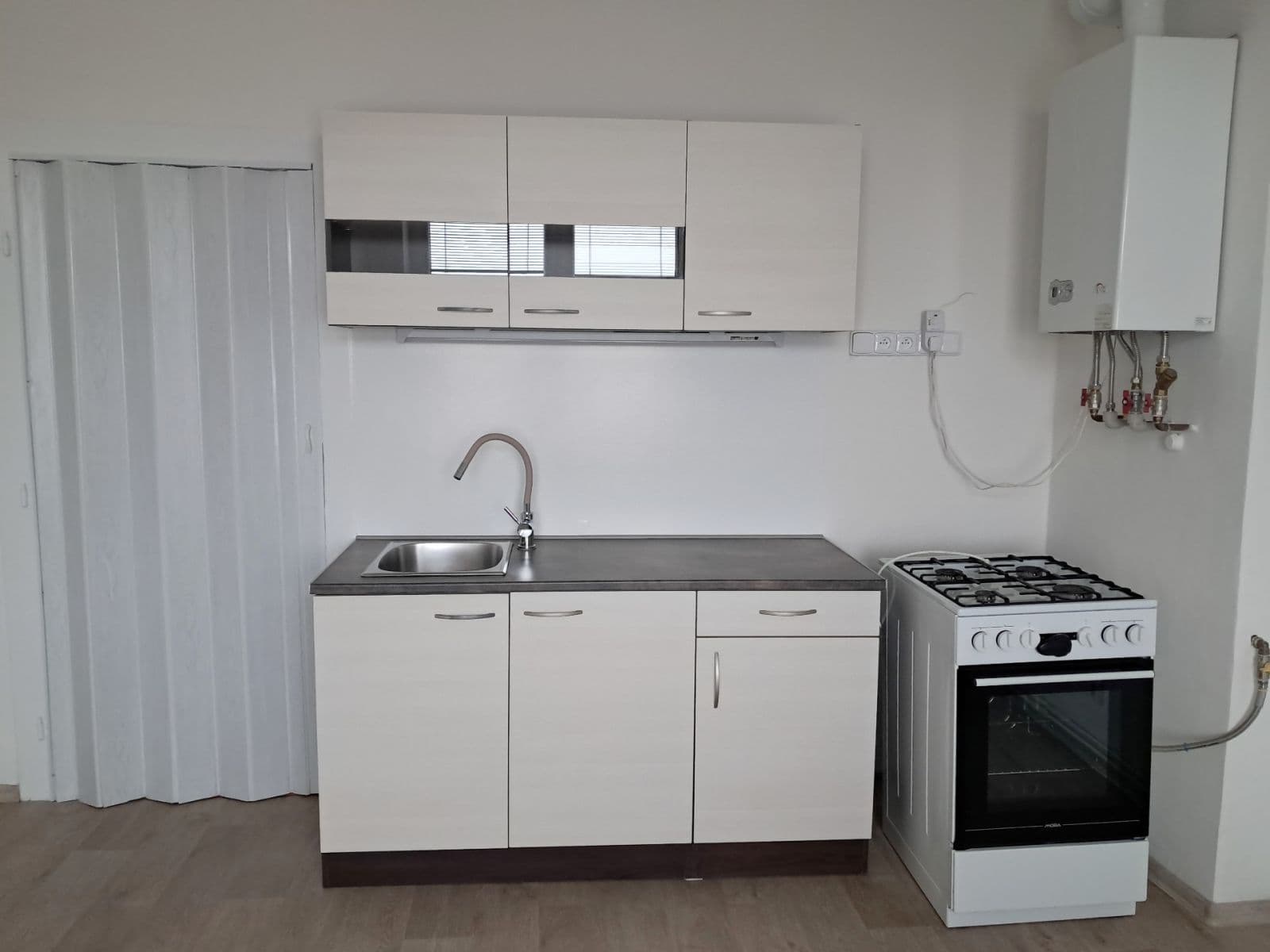 Pronájem bytu 2+1 64 m², Srbská, Brno, Jihomoravský kraj Pronájem bytu 2+1 64 m², Srbská, Brno, Jihomoravský kraj