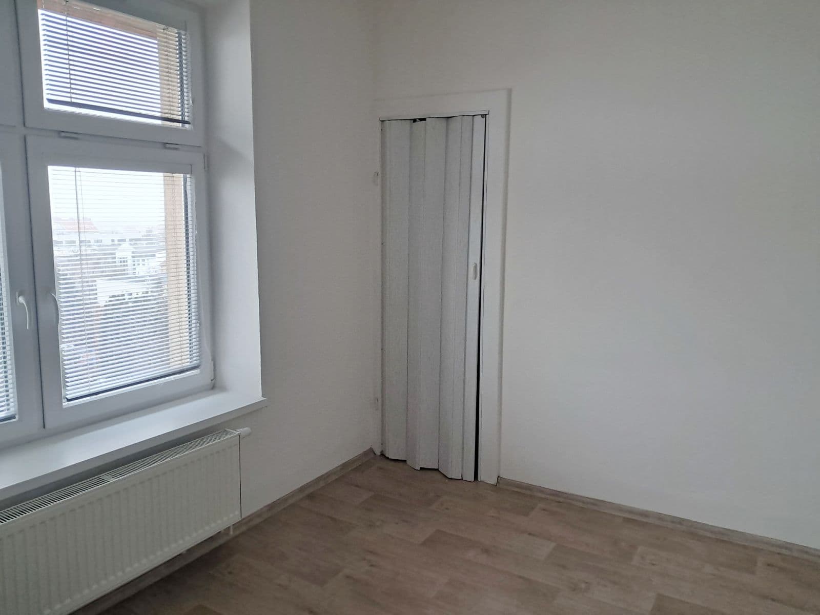 Pronájem bytu 2+1 64 m², Srbská, Brno, Jihomoravský kraj Pronájem bytu 2+1 64 m², Srbská, Brno, Jihomoravský kraj