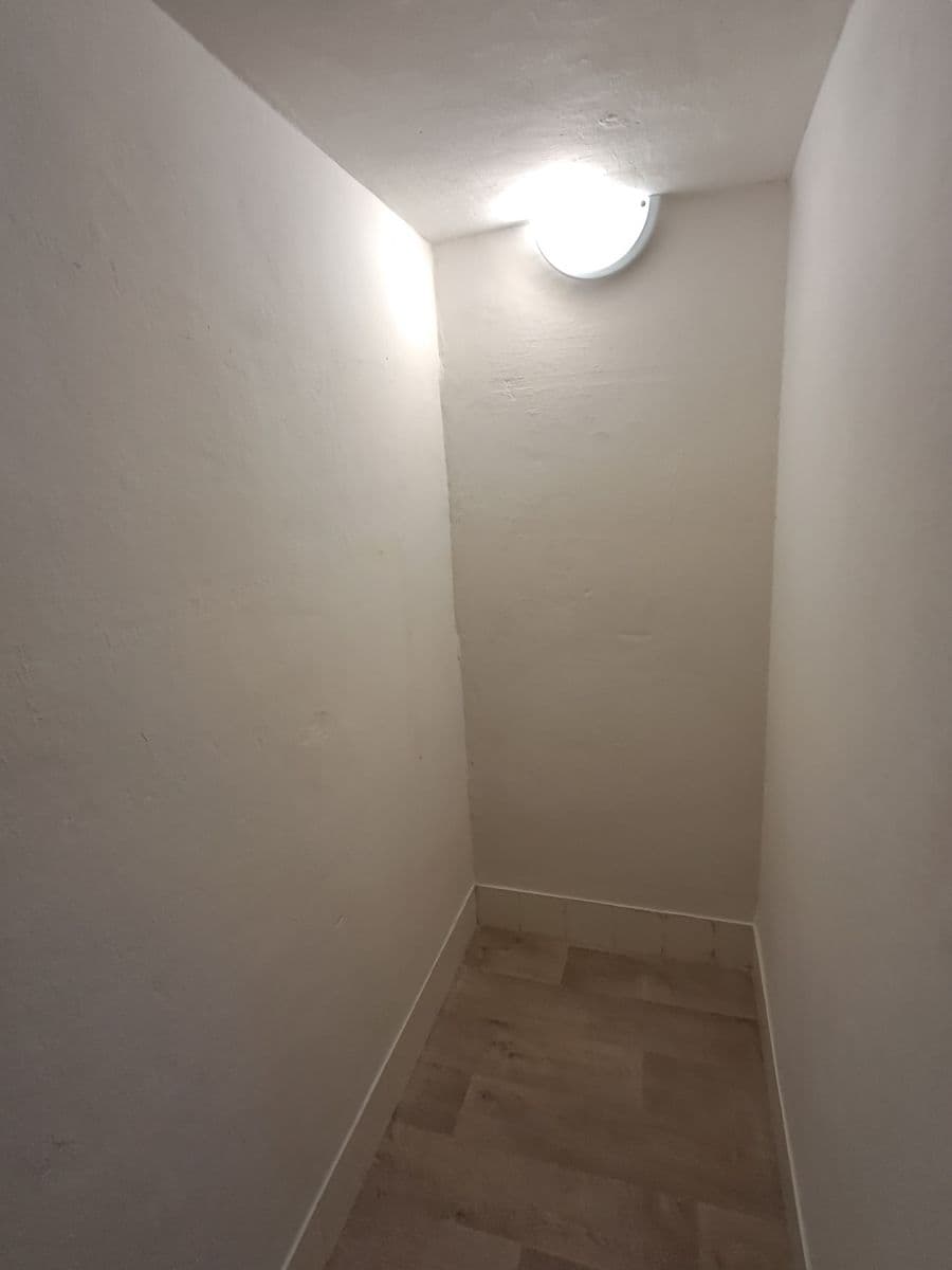 Pronájem bytu 2+1 64 m², Srbská, Brno, Jihomoravský kraj Pronájem bytu 2+1 64 m², Srbská, Brno, Jihomoravský kraj