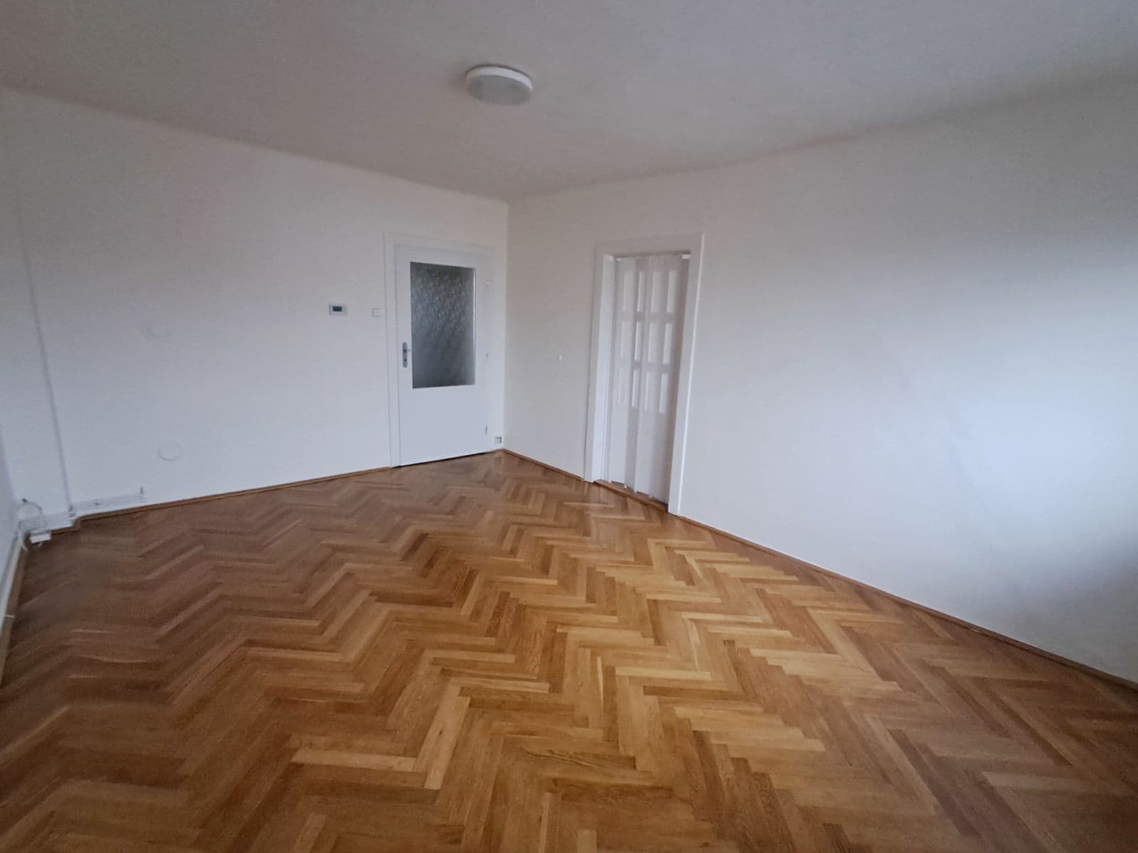 Pronájem bytu 2+1 64 m², Srbská, Brno, Jihomoravský kraj Pronájem bytu 2+1 64 m², Srbská, Brno, Jihomoravský kraj
