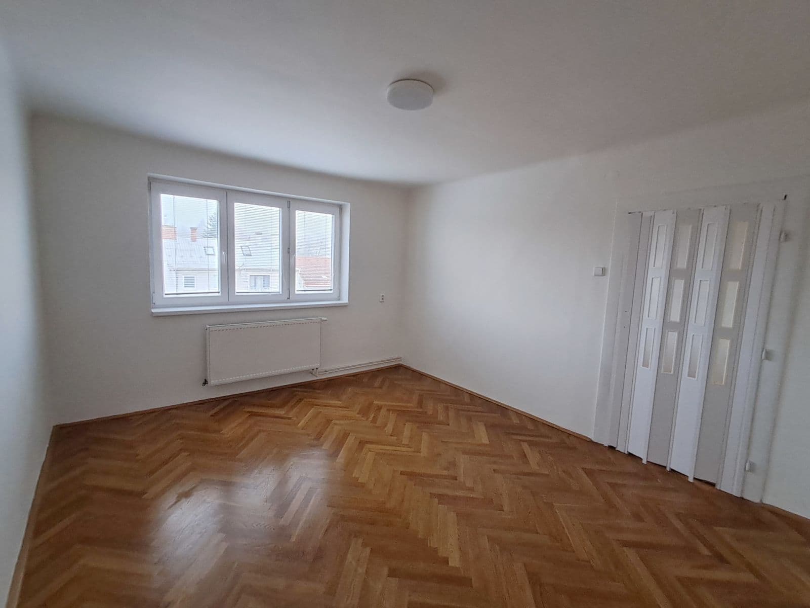 Pronájem bytu 2+1 64 m², Srbská, Brno, Jihomoravský kraj Pronájem bytu 2+1 64 m², Srbská, Brno, Jihomoravský kraj