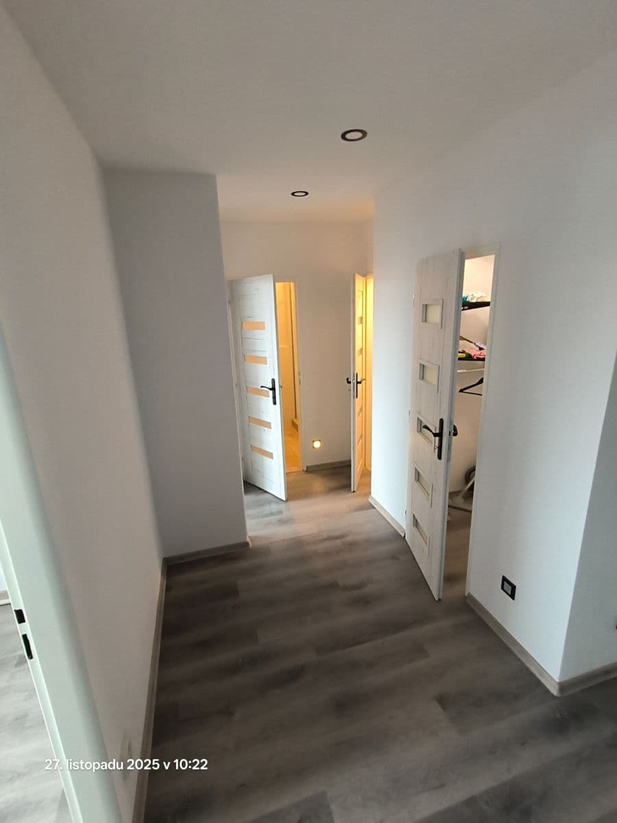 Pronájem bytu 3+1 68 m², Litvínovská, Praha, Praha Pronájem bytu 3+1 68 m², Litvínovská, Praha, Praha