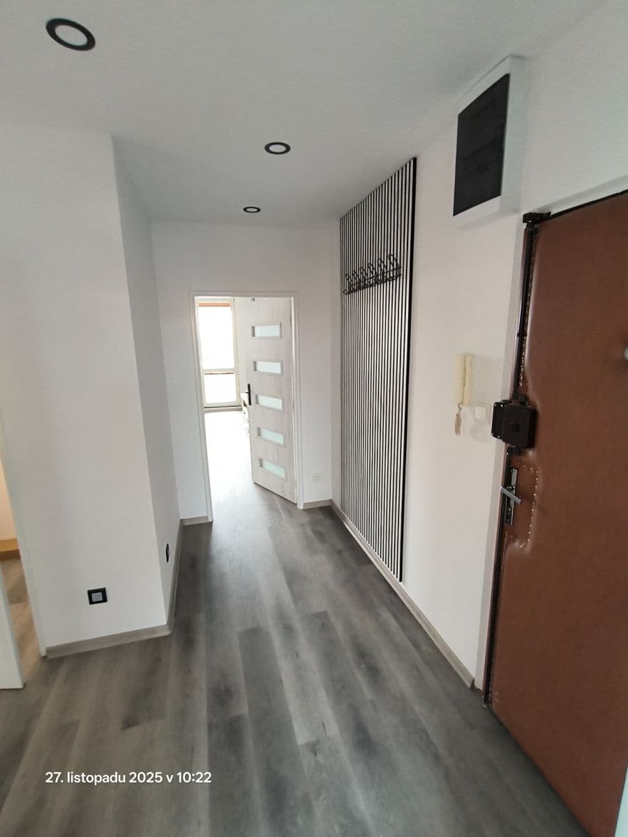 Pronájem bytu 3+1 68 m², Litvínovská, Praha, Praha Pronájem bytu 3+1 68 m², Litvínovská, Praha, Praha