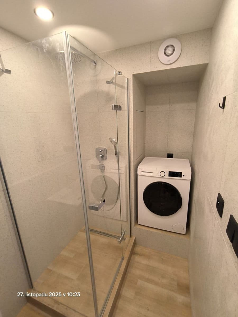 Pronájem bytu 3+1 68 m², Litvínovská, Praha, Praha Pronájem bytu 3+1 68 m², Litvínovská, Praha, Praha