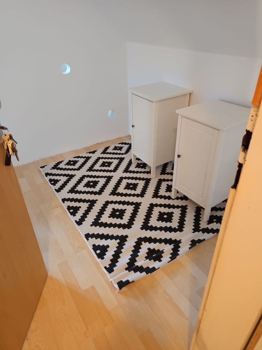 Pronájem bytu 2+kk 60 m², Stankovského, Čelákovice, Středočeský kraj Pronájem bytu 2+kk 60 m², Stankovského, Čelákovice, Středočeský kraj