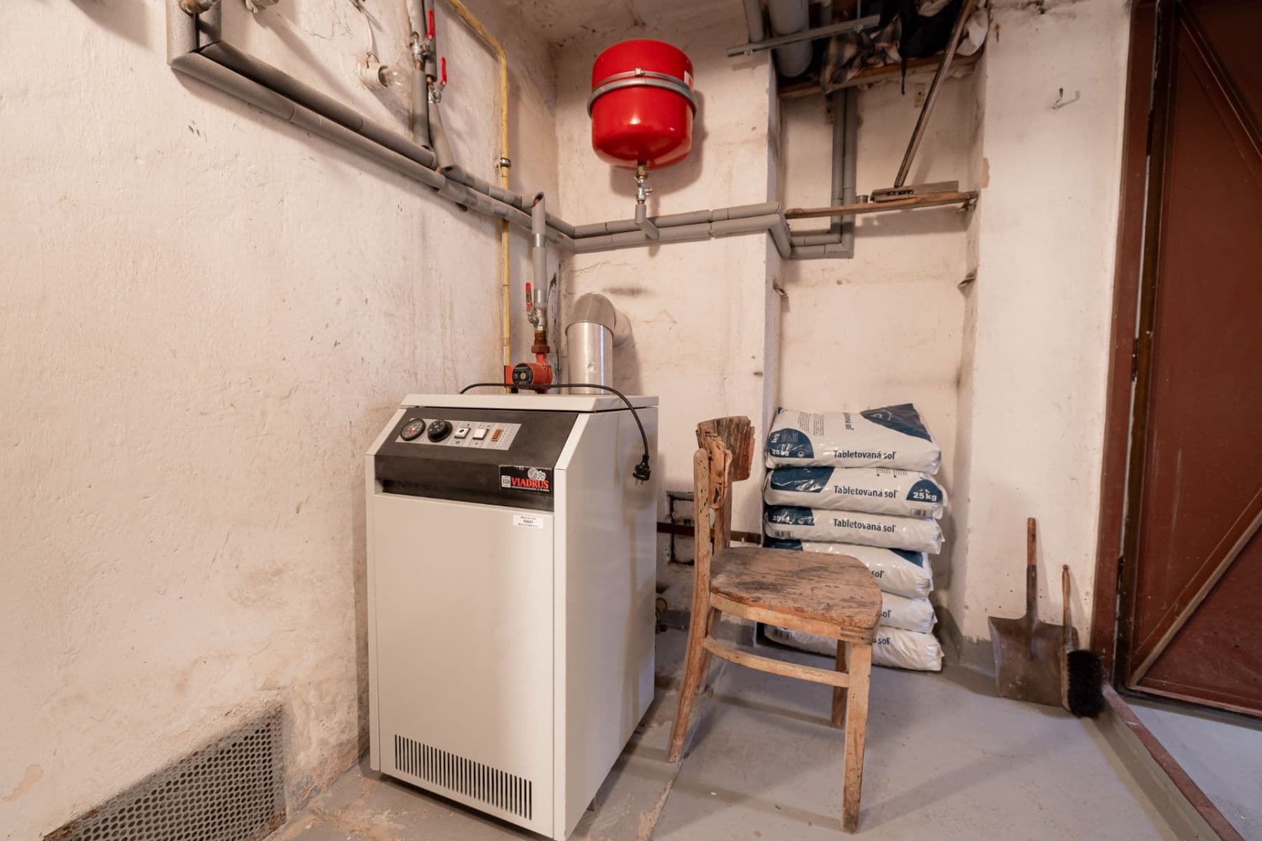 Prodej domu 183 m², pozemek 1.059 m², Na Křížku, Měšice, Středočeský kraj Prodej domu 183 m², pozemek 1.059 m², Na Křížku, Měšice, Středočeský kraj