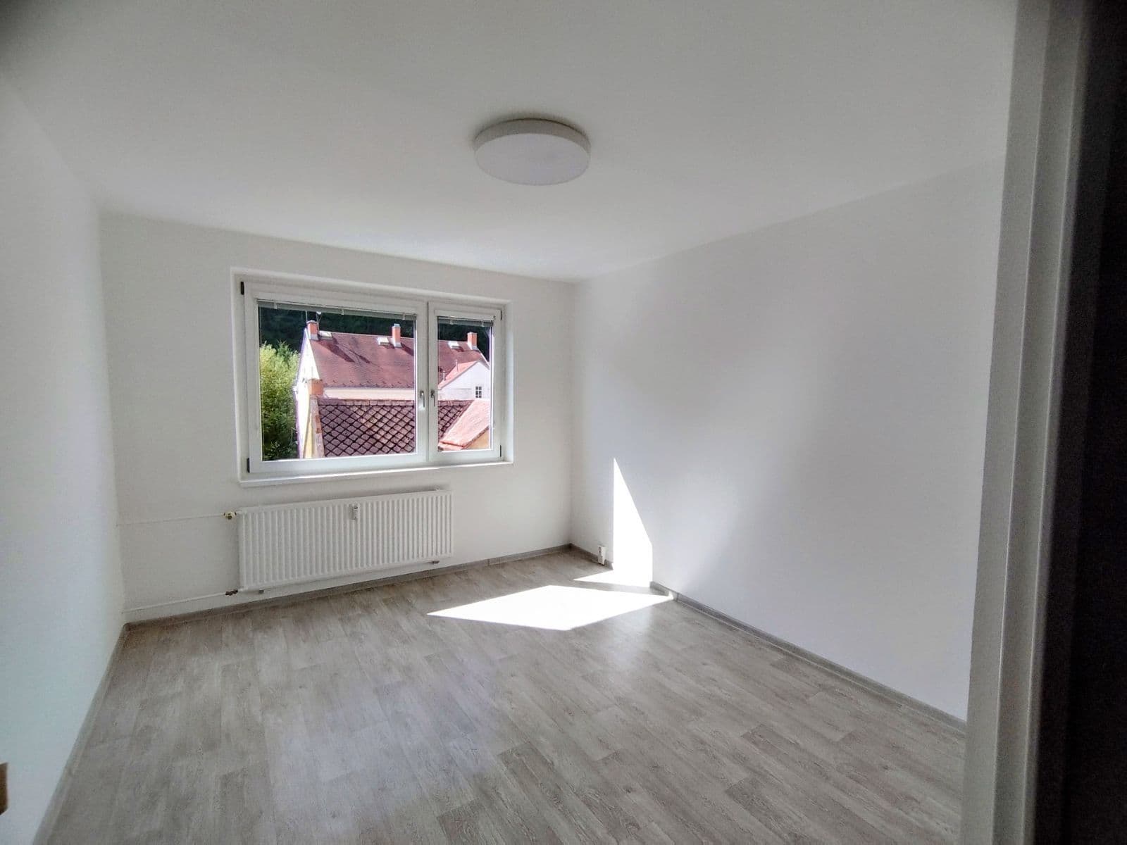 Pronájem bytu 2+1 60 m², Pod nádražím, Kraslice, Karlovarský kraj Pronájem bytu 2+1 60 m², Pod nádražím, Kraslice, Karlovarský kraj