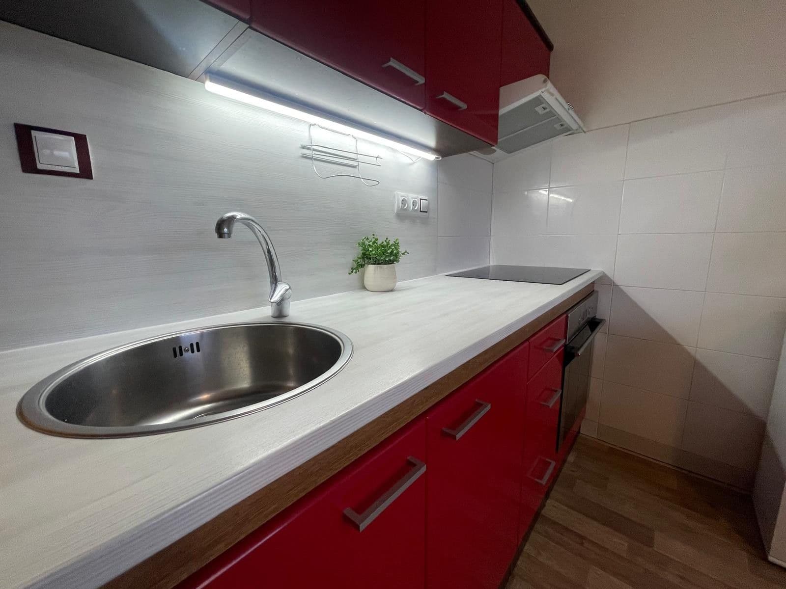 Pronájem bytu 1+1 40 m², Teyschlova, Brno, Jihomoravský kraj Pronájem bytu 1+1 40 m², Teyschlova, Brno, Jihomoravský kraj