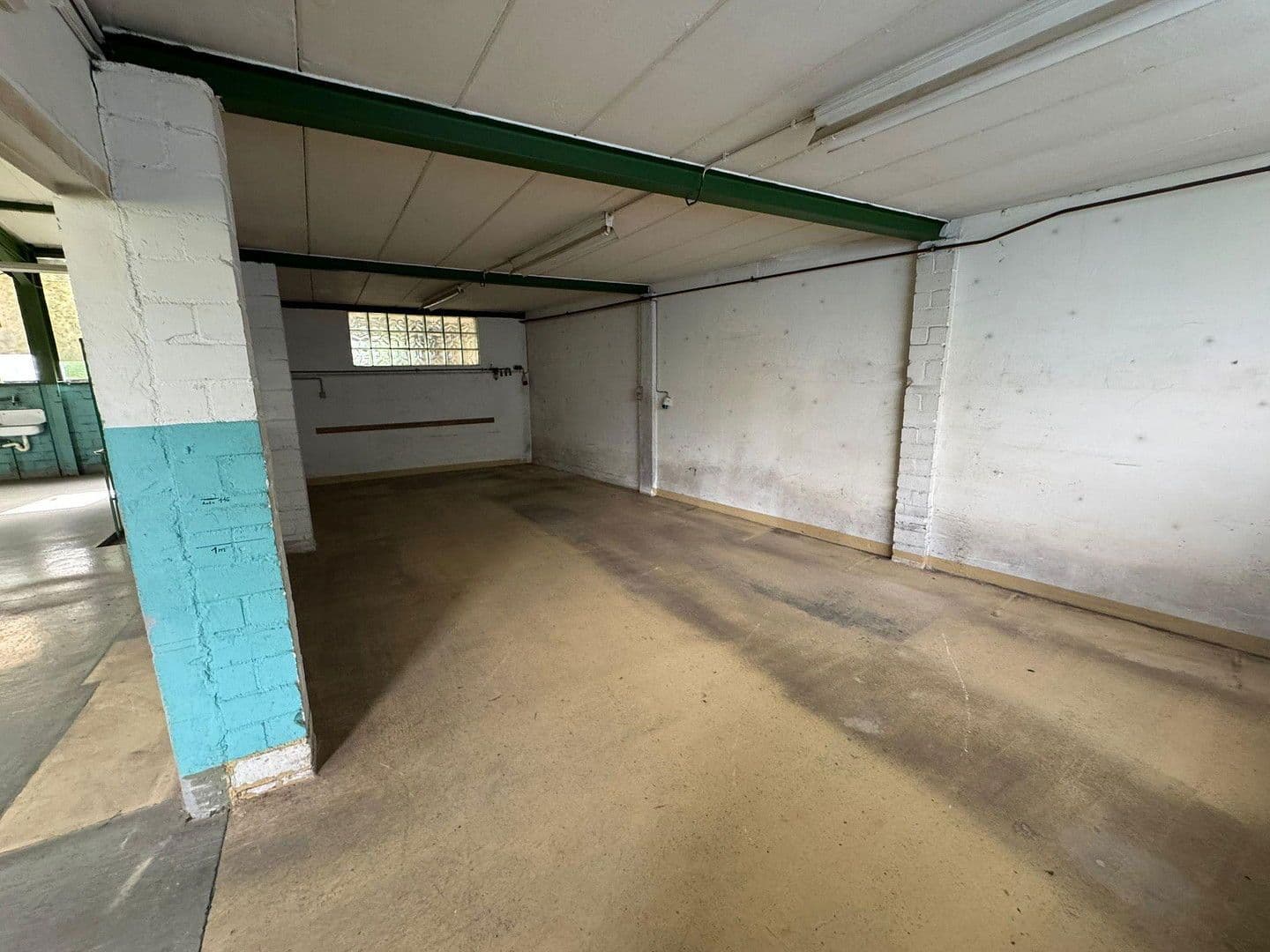 Prodej nebytového prostoru 600 m², Solingen, Severní Porýní-Vestfálsko Prodej nebytového prostoru 600 m², Solingen, Severní Porýní-Vestfálsko