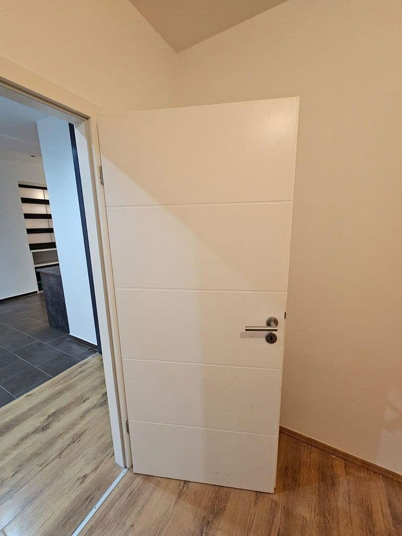 Pronájem bytu 4+1 107 m², Sielower Str. 55, Cottbus, Braniborsko Pronájem bytu 4+1 107 m², Sielower Str. 55, Cottbus, Braniborsko