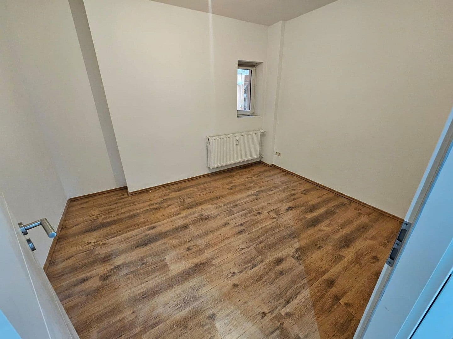Pronájem bytu 4+1 107 m², Sielower Str. 55, Cottbus, Braniborsko Pronájem bytu 4+1 107 m², Sielower Str. 55, Cottbus, Braniborsko