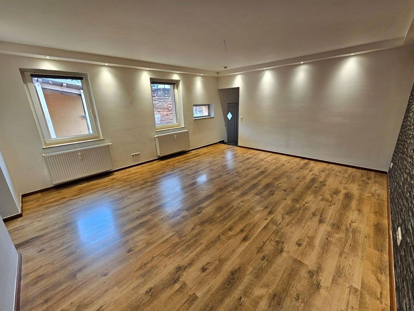 Pronájem bytu 4+1 107 m², Sielower Str. 55, Cottbus, Braniborsko Pronájem bytu 4+1 107 m², Sielower Str. 55, Cottbus, Braniborsko