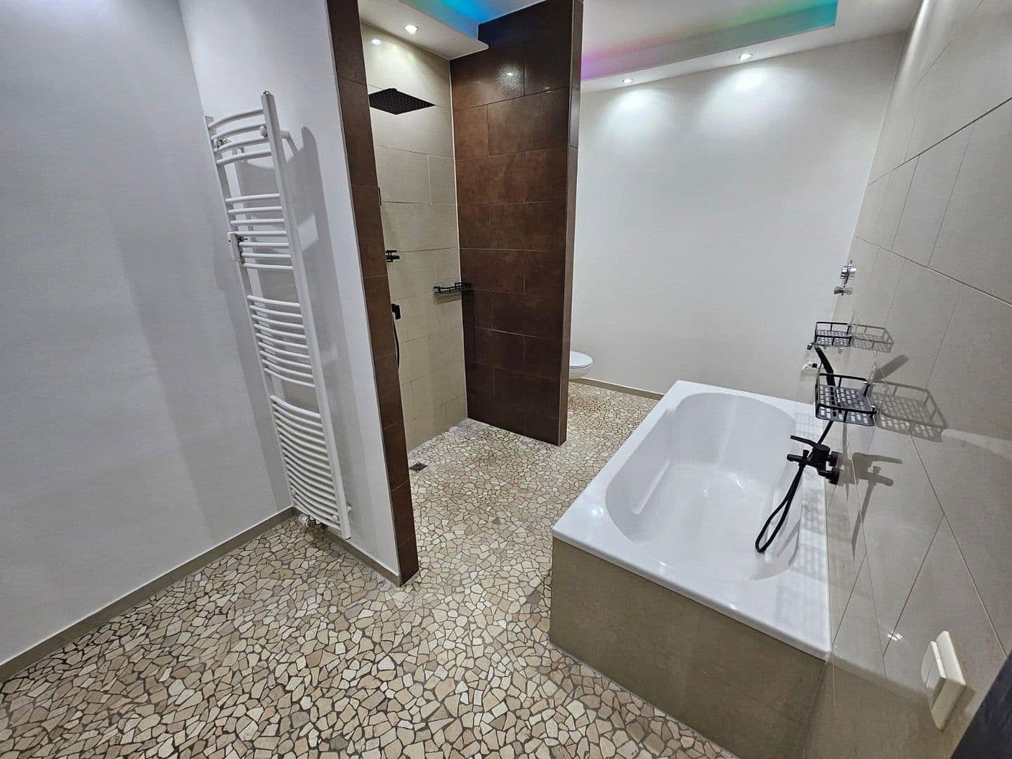 Pronájem bytu 4+1 107 m², Sielower Str. 55, Cottbus, Braniborsko Pronájem bytu 4+1 107 m², Sielower Str. 55, Cottbus, Braniborsko