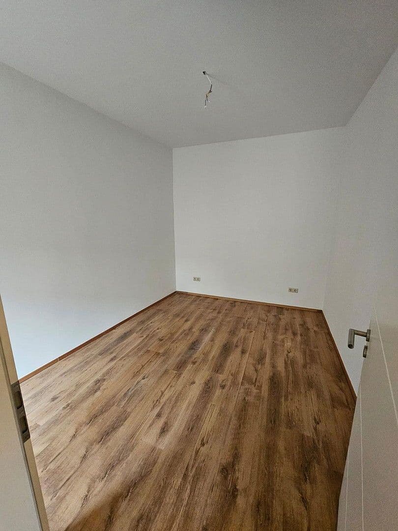 Pronájem bytu 4+1 107 m², Sielower Str. 55, Cottbus, Braniborsko Pronájem bytu 4+1 107 m², Sielower Str. 55, Cottbus, Braniborsko