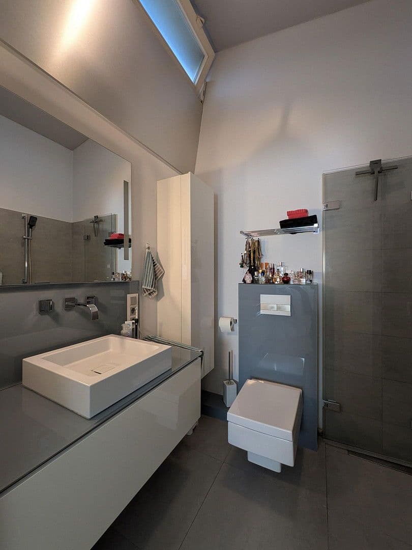 Prodej bytu 3+1 90 m², Alte Bergstraße 79, Alsbach-Hähnlein, Hessen Prodej bytu 3+1 90 m², Alte Bergstraße 79, Alsbach-Hähnlein, Hessen