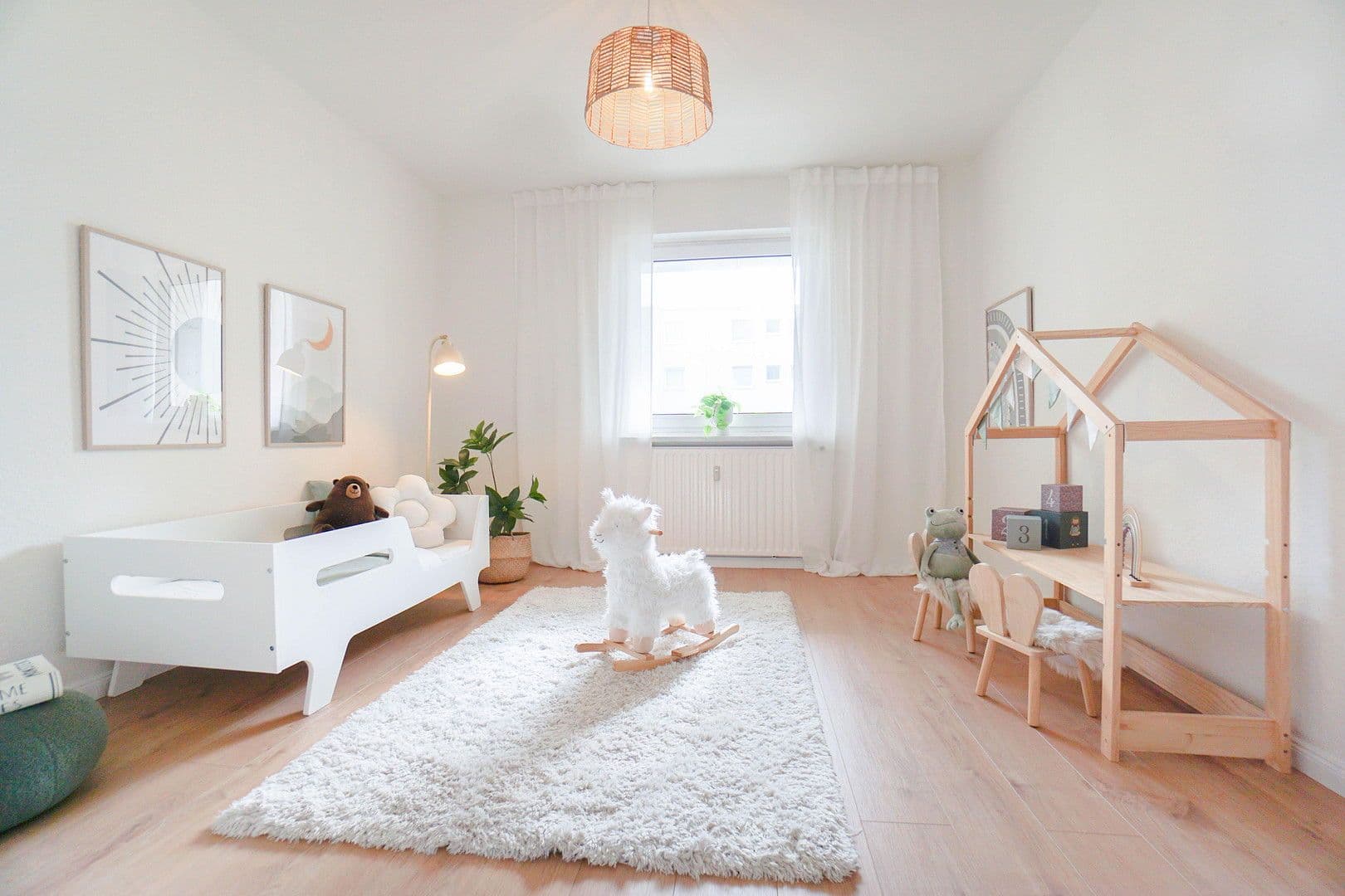 Prodej bytu 3+1 72 m², Bremen, Bremen Prodej bytu 3+1 72 m², Bremen, Bremen