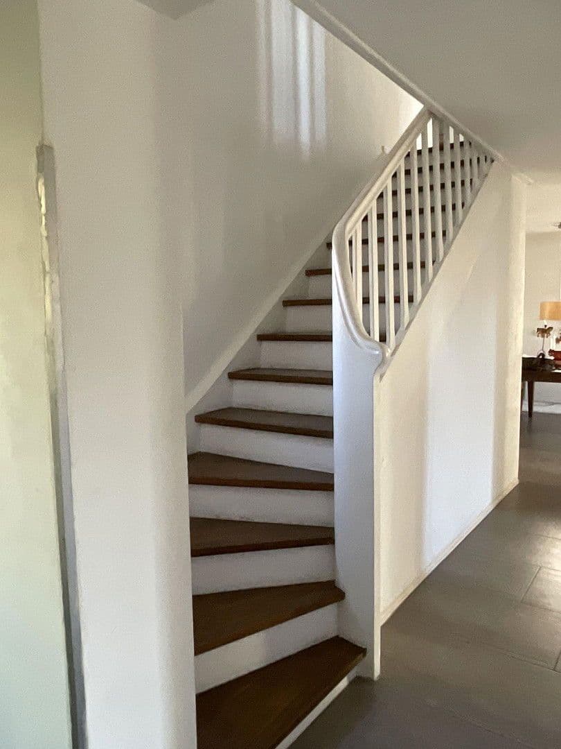 Prodej domu 170 m², pozemek 933 m², Wörthsee, Bavorsko Prodej domu 170 m², pozemek 933 m², Wörthsee, Bavorsko