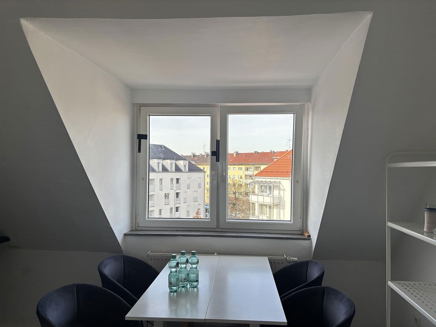 Pronájem bytu 2+1 72 m², Baubergerstraße 5, München, Bavorsko Pronájem bytu 2+1 72 m², Baubergerstraße 5, München, Bavorsko