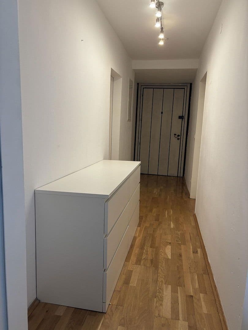 Pronájem bytu 2+1 72 m², Baubergerstraße 5, München, Bavorsko Pronájem bytu 2+1 72 m², Baubergerstraße 5, München, Bavorsko