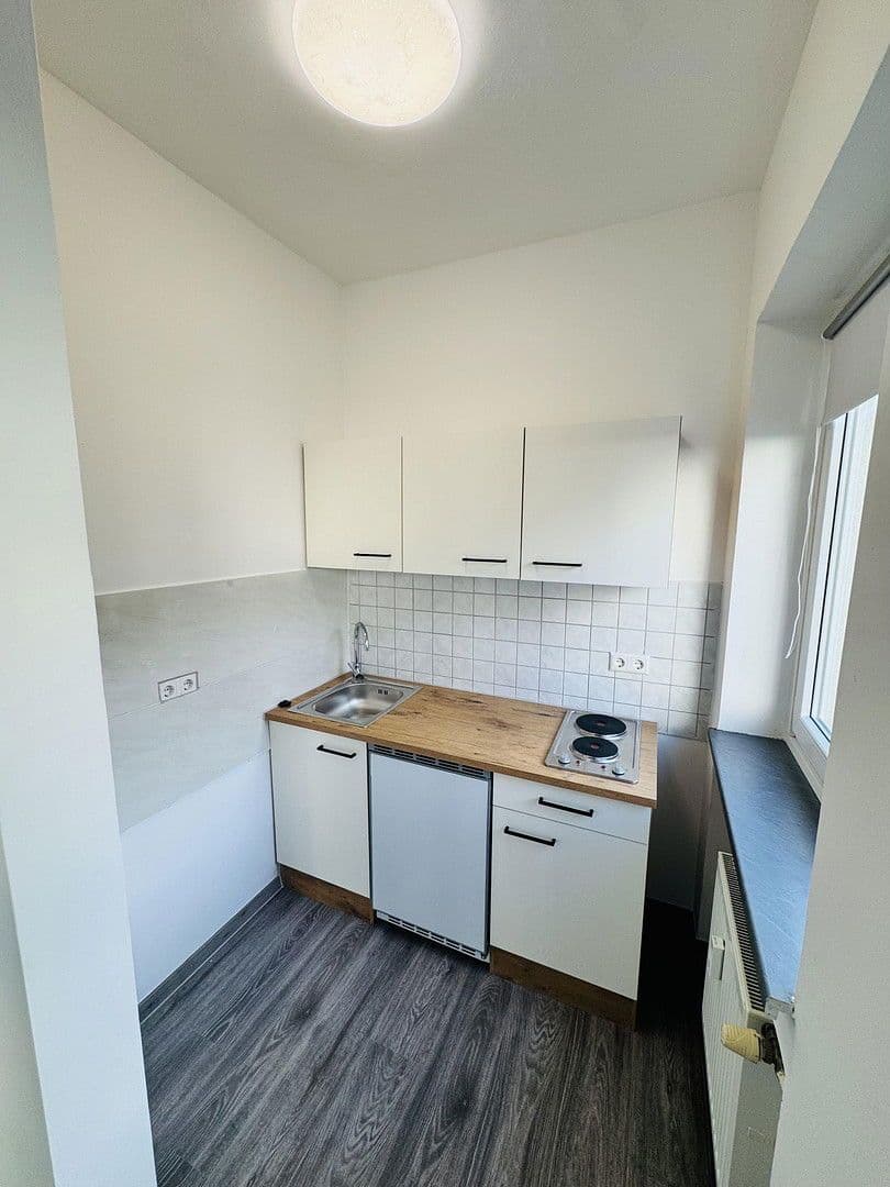 Pronájem bytu 1+1 28 m², Fürther Str. 9a, Nürnberg, Bavorsko Pronájem bytu 1+1 28 m², Fürther Str. 9a, Nürnberg, Bavorsko