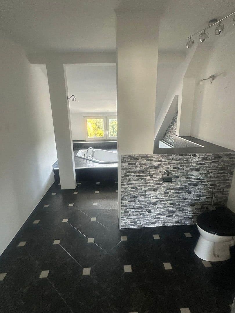 Pronájem bytu 2+1 65 m², Rosendahlerstr 23, Gevelsberg, Severní Porýní-Vestfálsko Pronájem bytu 2+1 65 m², Rosendahlerstr 23, Gevelsberg, Severní Porýní-Vestfálsko