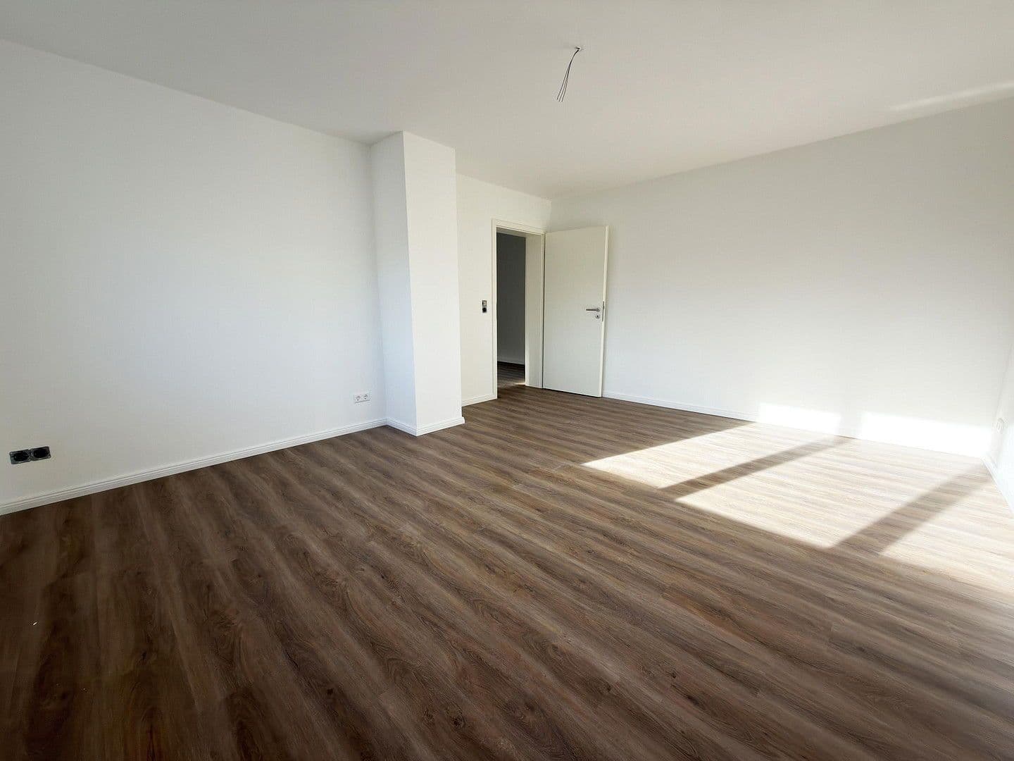 Pronájem bytu 2+1 59 m², Stuttgart, Bádensko-Württembersko Pronájem bytu 2+1 59 m², Stuttgart, Bádensko-Württembersko