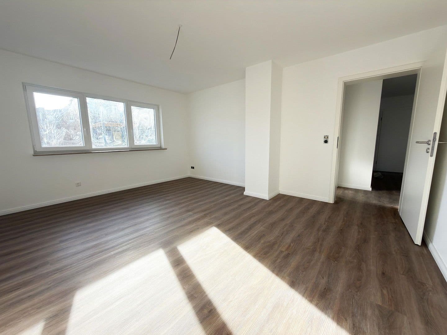 Pronájem bytu 2+1 59 m², Stuttgart, Bádensko-Württembersko Pronájem bytu 2+1 59 m², Stuttgart, Bádensko-Württembersko