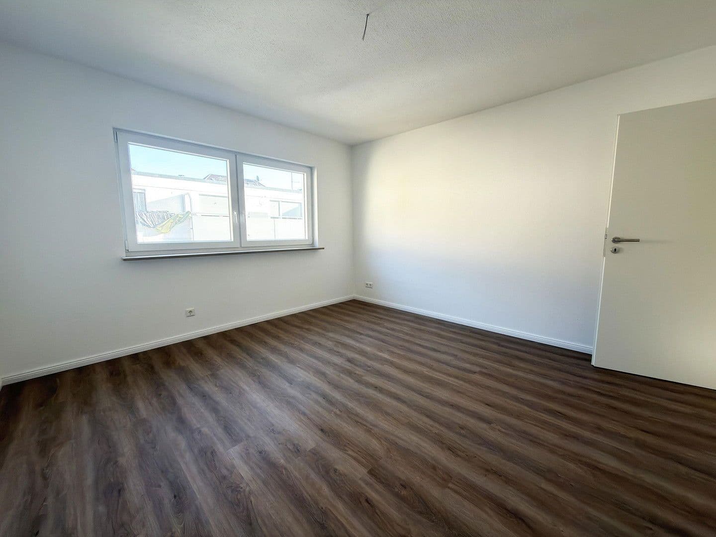 Pronájem bytu 2+1 59 m², Stuttgart, Bádensko-Württembersko Pronájem bytu 2+1 59 m², Stuttgart, Bádensko-Württembersko