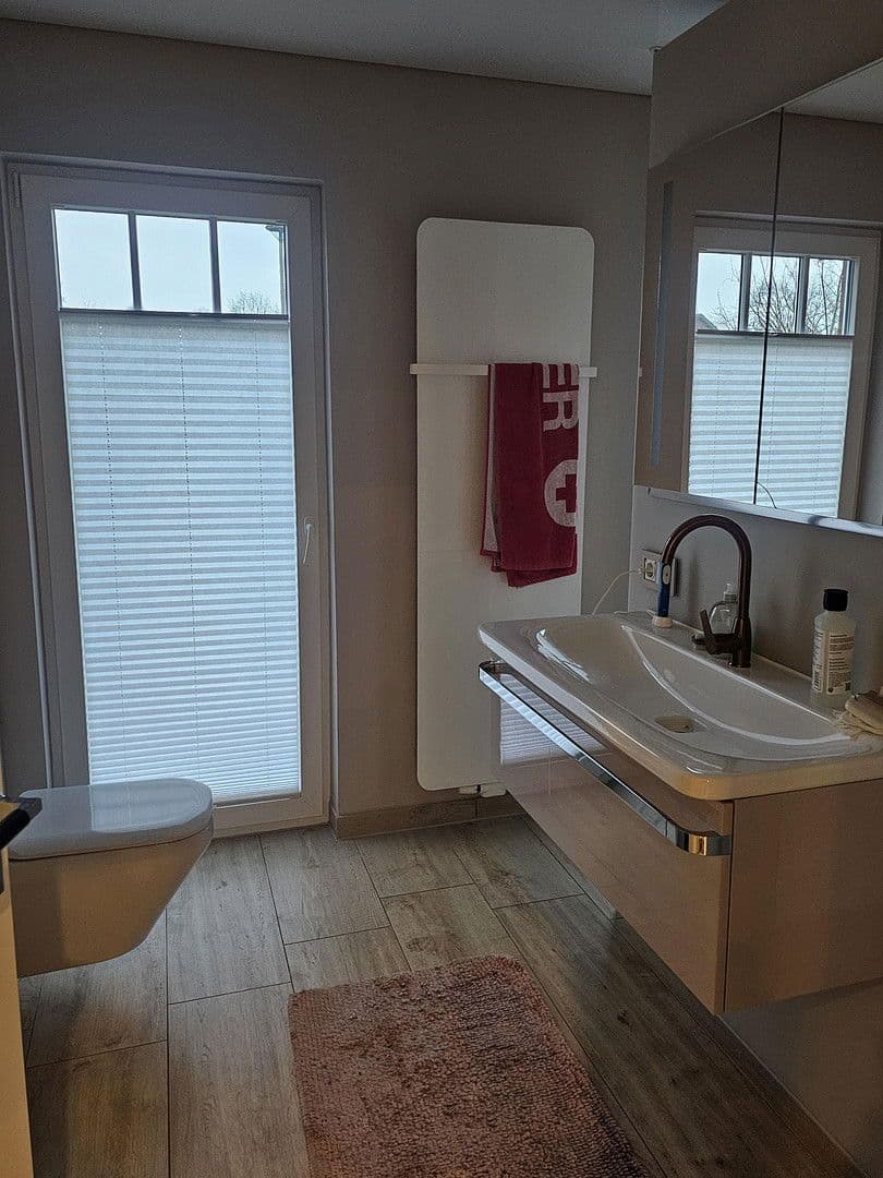 Prodej domu 210 m², pozemek 1.552 m², Neuenkirchen, Dolní Sasko Prodej domu 210 m², pozemek 1.552 m², Neuenkirchen, Dolní Sasko