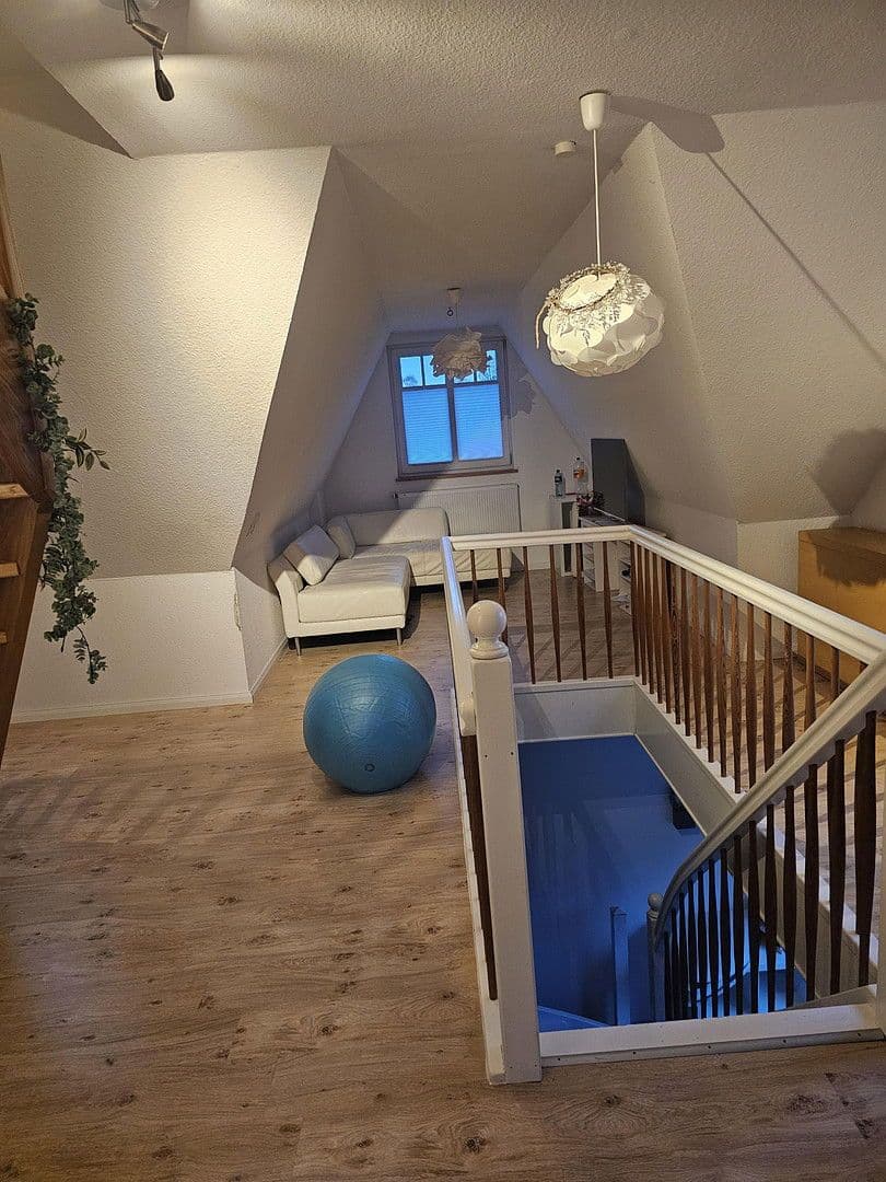 Prodej domu 210 m², pozemek 1.552 m², Neuenkirchen, Dolní Sasko Prodej domu 210 m², pozemek 1.552 m², Neuenkirchen, Dolní Sasko